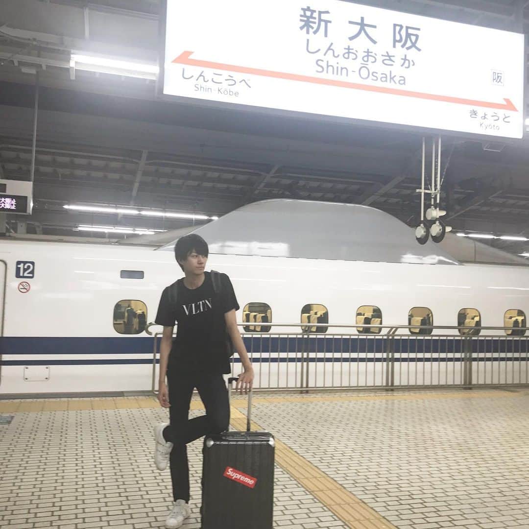 小坂涼太郎のインスタグラム：「インスタお久しぶり。 今は舞台『刀剣乱舞』で大阪に☺︎ #刀剣乱舞 #刀ステ」