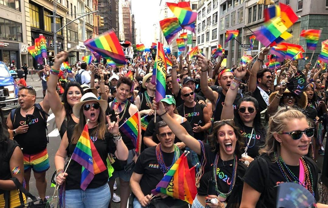 Nordstromさんのインスタグラム写真 - (NordstromInstagram)「Happy #WorldPride2019! Thank you to everyone who joined us in celebrating the LGBTQ community and a special thanks to our guest host, @oddlyyvie 🌈 #nordstromnyc」7月1日 13時17分 - nordstrom