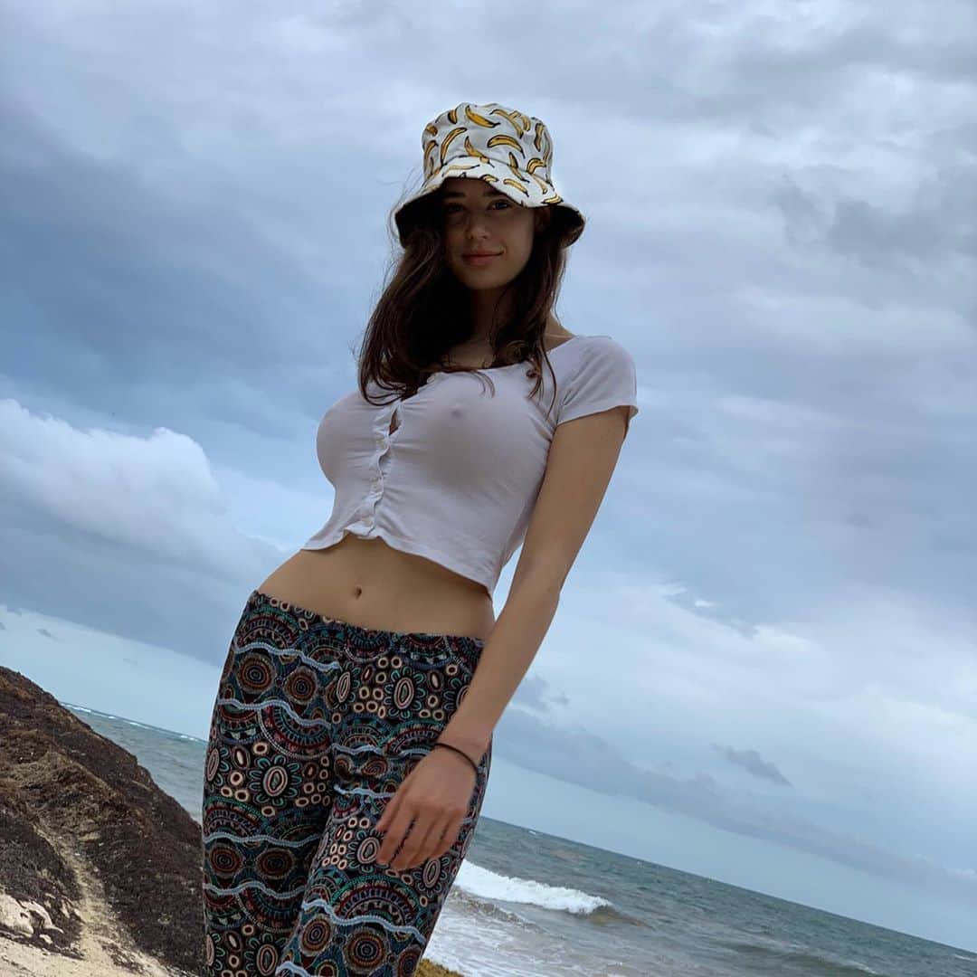 のインスタグラム：「Shabop shalom 🍌」