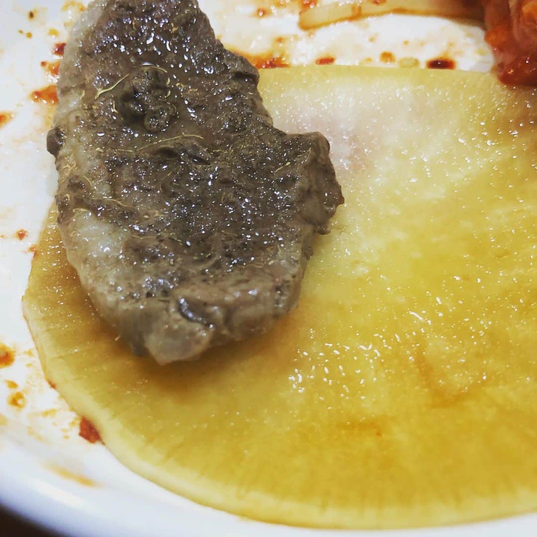 中村譲さんのインスタグラム写真 - (中村譲Instagram)「初めて鴨焼きを食べました！甘辛くて美味しかった〜#新大久保 #サムスンネ #鴨焼き #マシッソヨ」7月1日 14時40分 - joechan1515