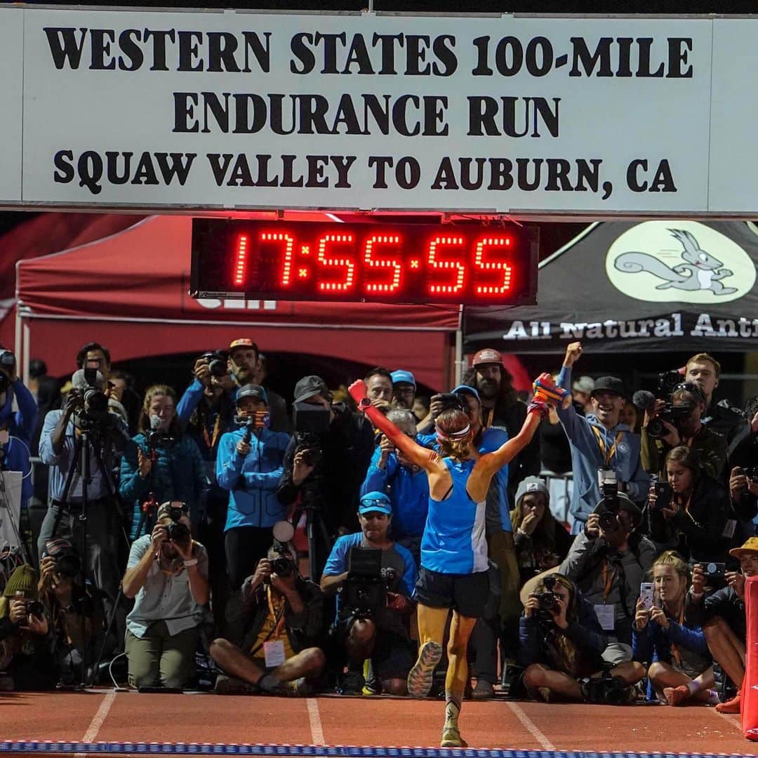 Suuntoさんのインスタグラム写真 - (SuuntoInstagram)「Congratulations to all the runners here at the Western States Endurance Run! What an amazing weekend. Thanks for following along! #westernstates100 #suunto」7月1日 14時38分 - suunto