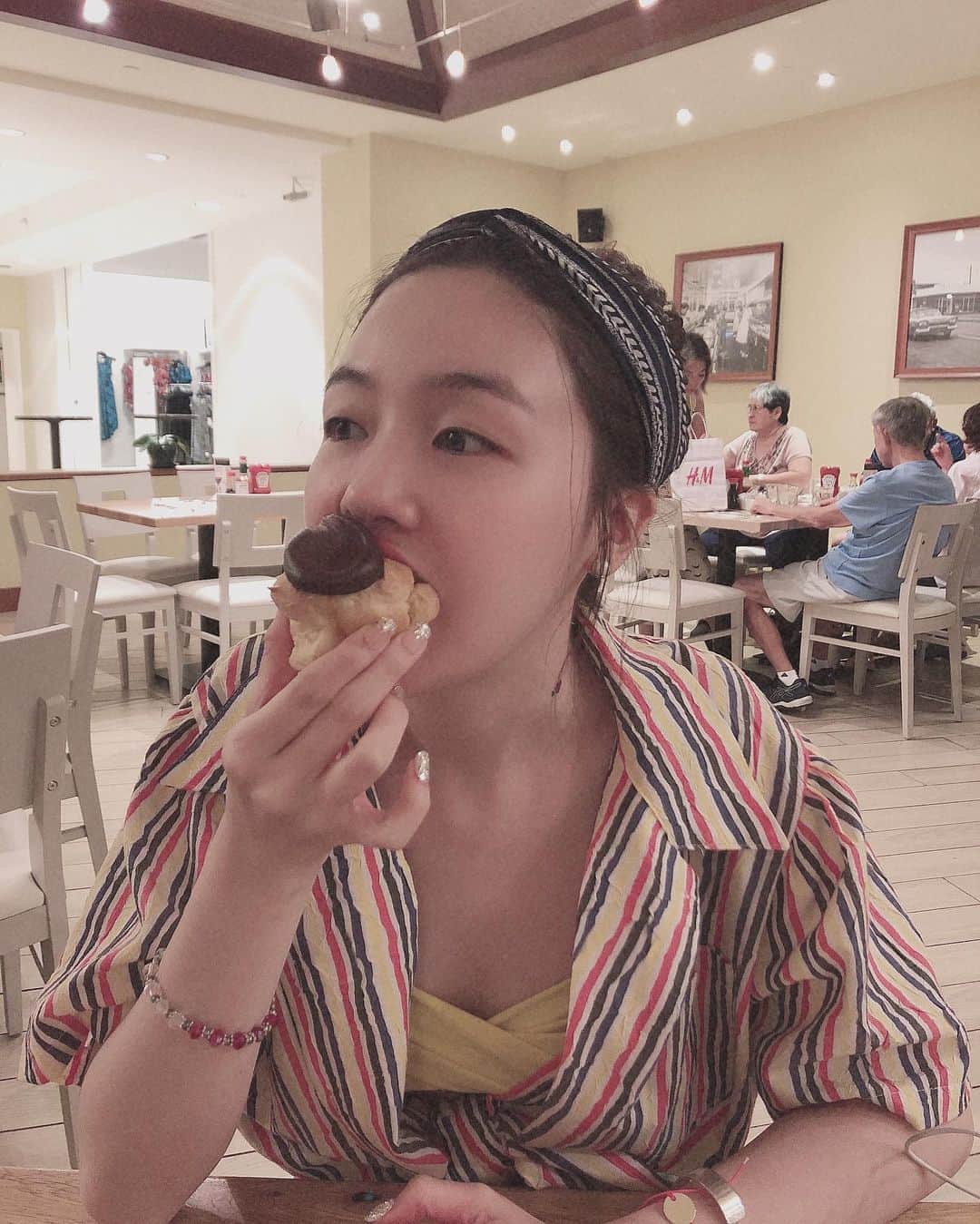 ミナ さんのインスタグラム写真 - (ミナ Instagram)「Eat Eat! 🤩」7月1日 14時49分 - bbang_93