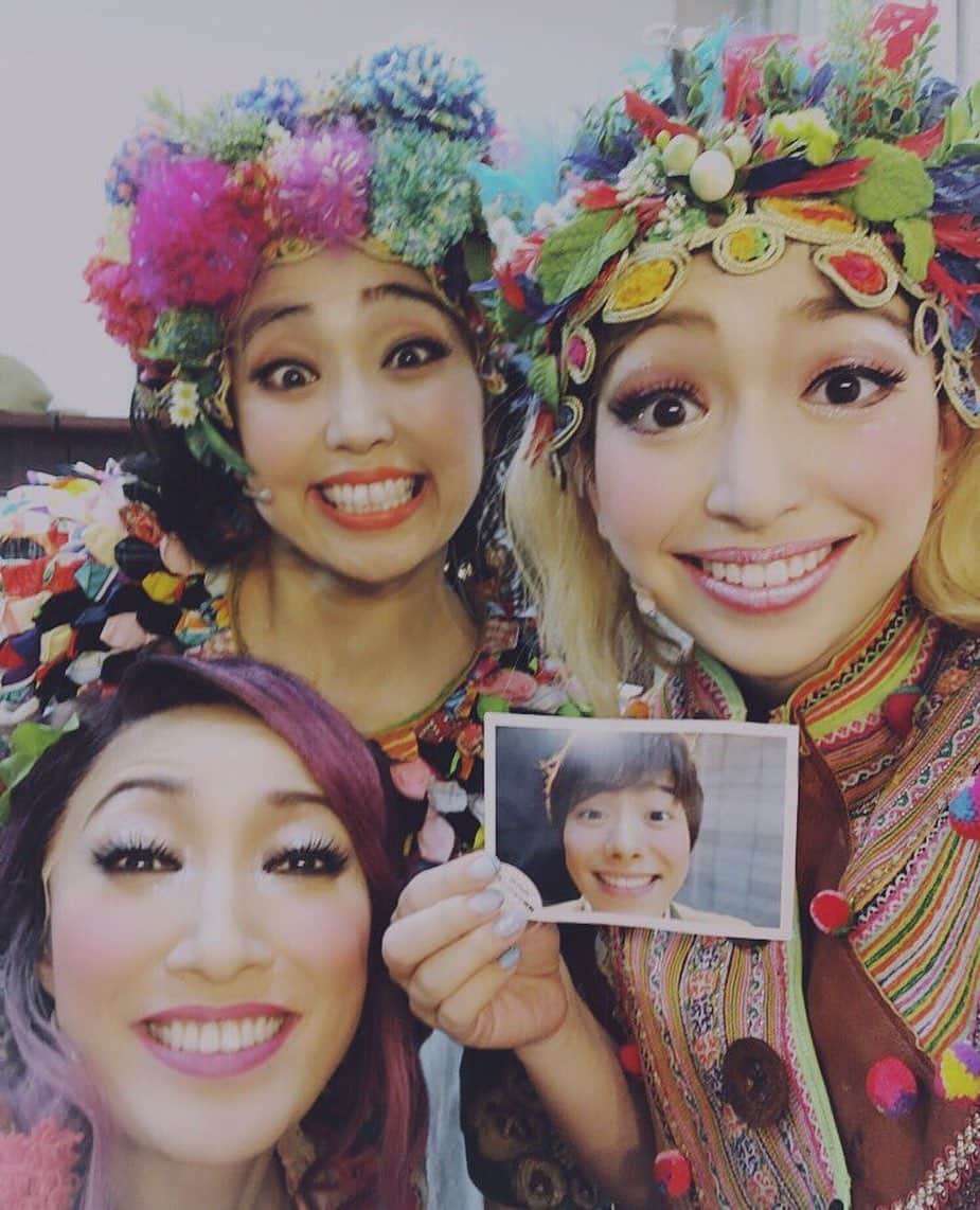 ダンドイ舞莉花のインスタグラム：「愛に満ちた一座！！♪ 和也の表情真似してみたのだ  #リューン #リューン2019 #真似っこシリーズ #リューンガールズ #大橋和也 #なにわ男子」