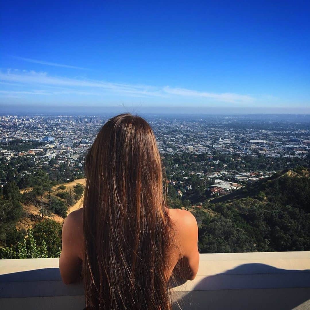 jun fitnessさんのインスタグラム写真 - (jun fitnessInstagram)「・ 【griffith observatory】 Beautiful scenery💓 ・ 青い空に白い壁が映える☺️💕 絶対また来たい場所❤️ 次は夜景を見てみたい🌃 ・ ・ #diet#fitness#exercise#picoftheday#selfie#instadaily#LA#LosAngeles#America#trekking#griffithobservatory #ダイエット#ダイエッター#筋トレ#努力#フィットネス女子#モニター募集#ダイエット食#糖質オフ#ボディメイク#ロサンゼルス#ロス#トレッキング#グリフィス天文台」7月1日 16時45分 - jjfitness44
