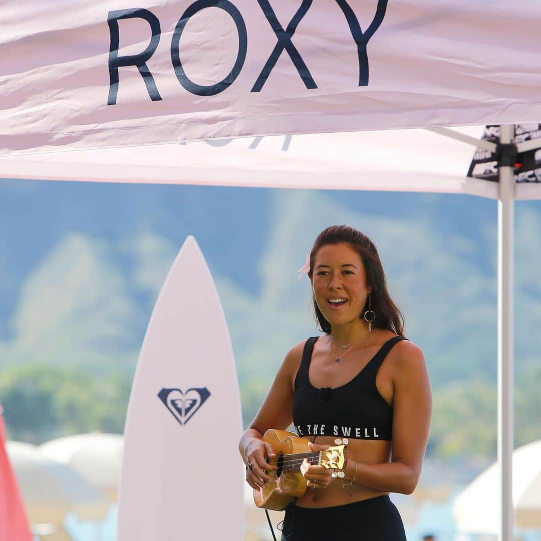 ロキシーさんのインスタグラム写真 - (ロキシーInstagram)「What a day! Mahalo to all the incredible women that joined us at our #MakeWavesMoveMountains Waikiki event 🙌」7月1日 16時49分 - roxy