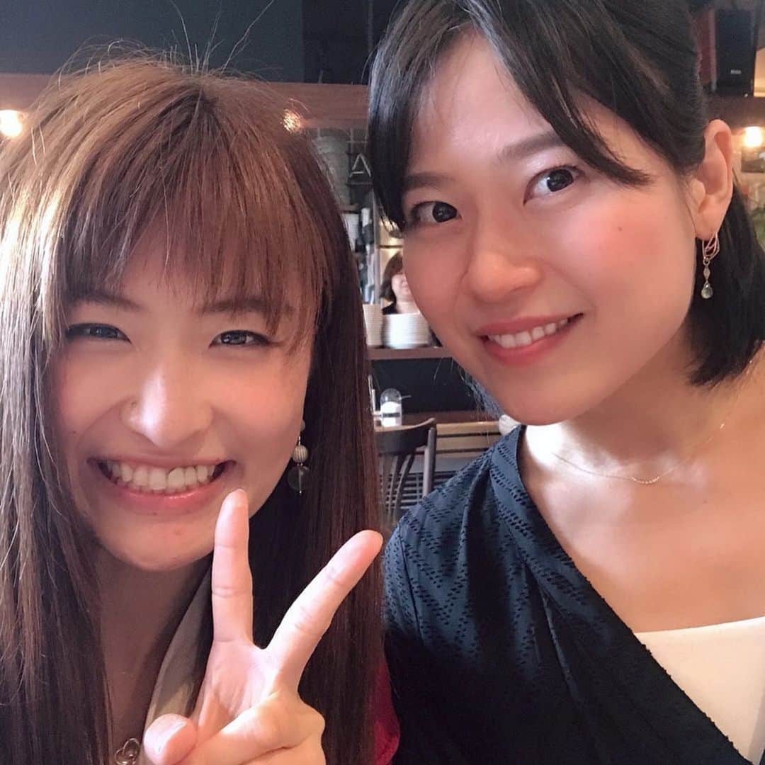 紗那ゆずはさんのインスタグラム写真 - (紗那ゆずはInstagram)「＊ ツイッターでは散々呟いていたのですが、わたし。 先週の水曜日から、溶連菌でダウンしておりました。 39.5℃という発熱。背面の痛み。関節の痛み。頭痛、喉の痛み。手足の痺れから、家の中もはって移動するという、情けなさすぎて涙が止まらない状態でしたが、なんとか脱しまして、 今は、喉に発疹が出来ていてまだ痛いのですが、ロキソニン飲んで… · · 本日、月組OG関西の会へ参加させて頂きましたぁー！！ はぁ…もう本当に本当に楽しかった…！！ ランチタイムでしたが、あっという間で、話は尽きないし、まだただお話したかった…！ もう淋しいです。はやく第2回開催を切望致しますっ！！ · 宜しくお願い致しますっ！！笑笑」7月1日 17時02分 - mitsuko_0318