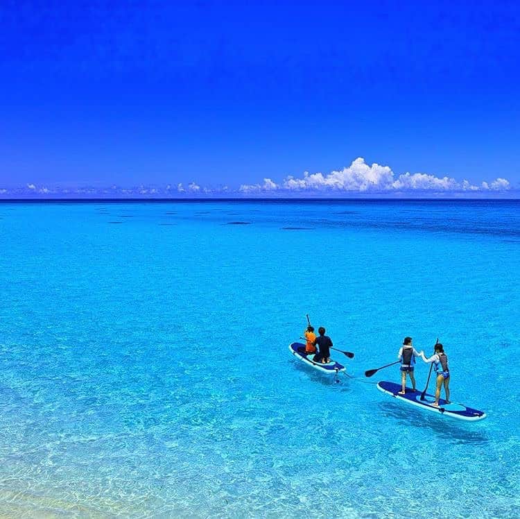 Be.okinawaさんのインスタグラム写真 - (Be.okinawaInstagram)「Paddle across the pristine waters of Okinawa! The ocean is so clear that it almost feels like you're floating on air! 📷:@myokinawastory  #sup #standuppaddleboard #summer #夏天 #여름 #夏 #sea #marinesports #sport #activity #beokinawa #visitokinawa」7月1日 17時17分 - visitokinawajapan