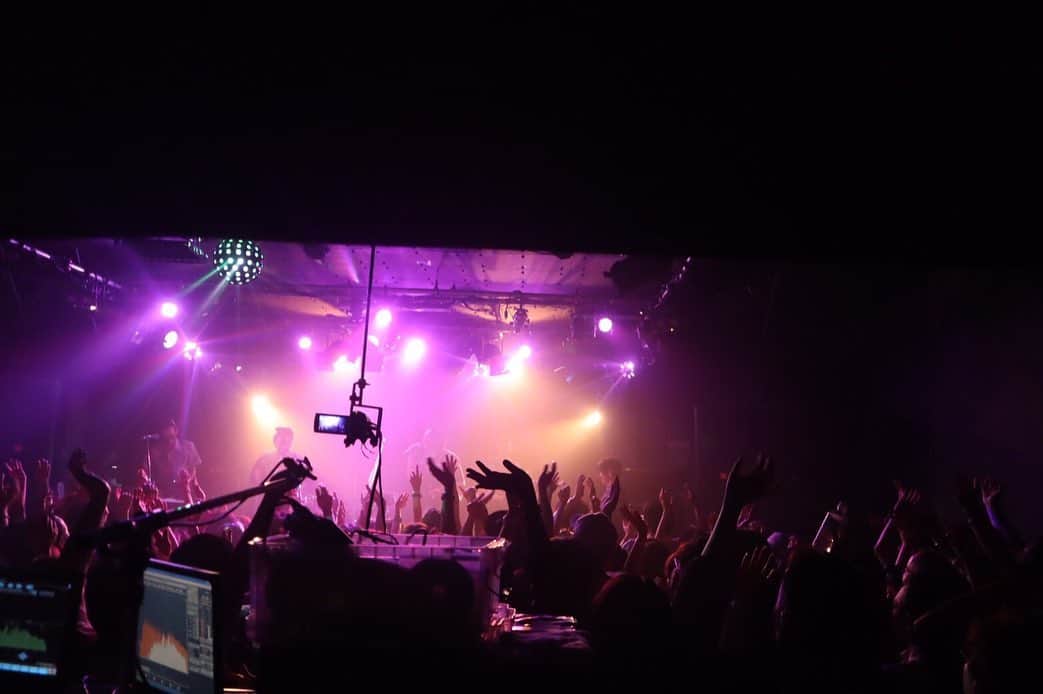 のインスタグラム：「Original Love"bless You!Tour盛岡Change Wave最高の夜でした！ぎゅうぎゅうのお客さんにグルーヴがうねって気持ち良すぎた！めちゃやばくて楽しいライブになりました！満員の盛岡のお客さんに感謝！みんな踊ってくれてありがとう！ #originallove #blessyou!tour」