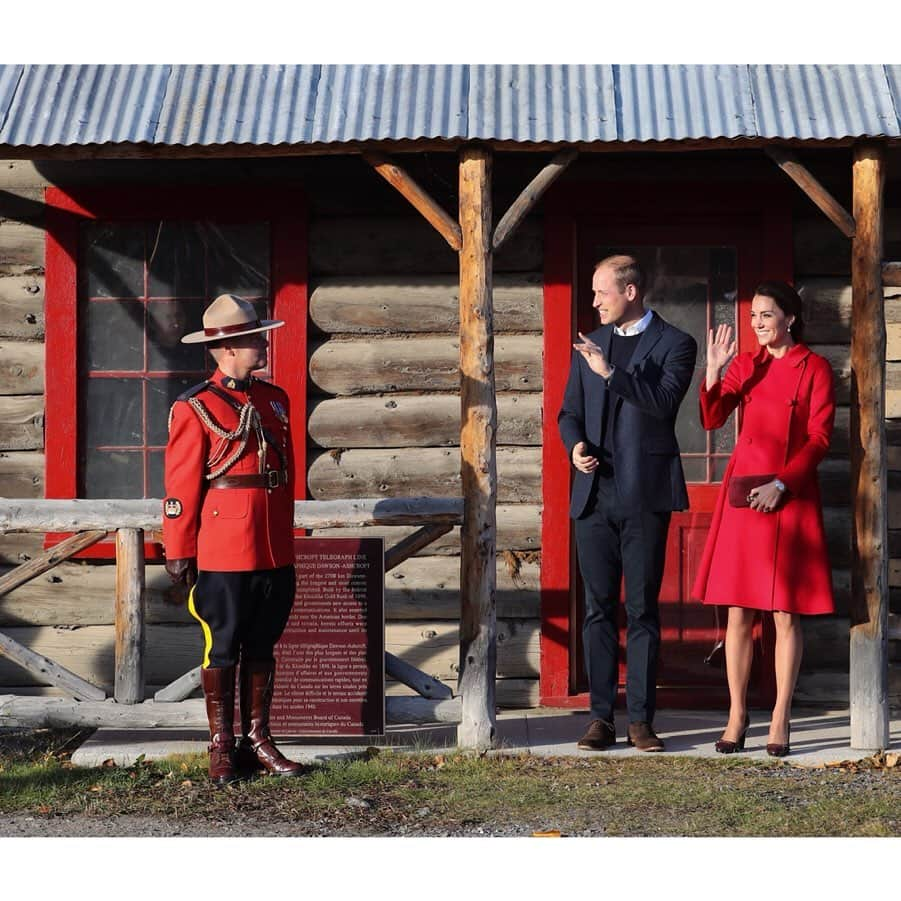 ウィリアム（ケンブリッジ公）さんのインスタグラム写真 - (ウィリアム（ケンブリッジ公）Instagram)「🇨🇦 Happy Canada Day! // Bonne Fête du Canada!  #CanadaDay #Canada」7月1日 18時00分 - princeandprincessofwales