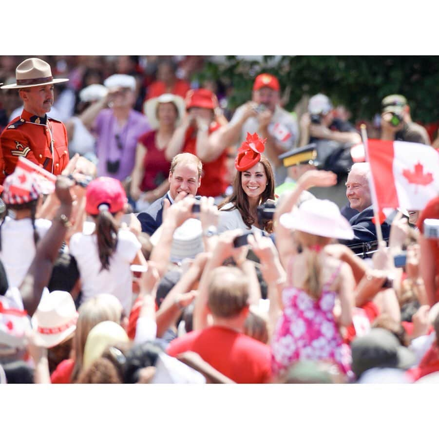 ウィリアム（ケンブリッジ公）さんのインスタグラム写真 - (ウィリアム（ケンブリッジ公）Instagram)「🇨🇦 Happy Canada Day! // Bonne Fête du Canada!  #CanadaDay #Canada」7月1日 18時00分 - princeandprincessofwales