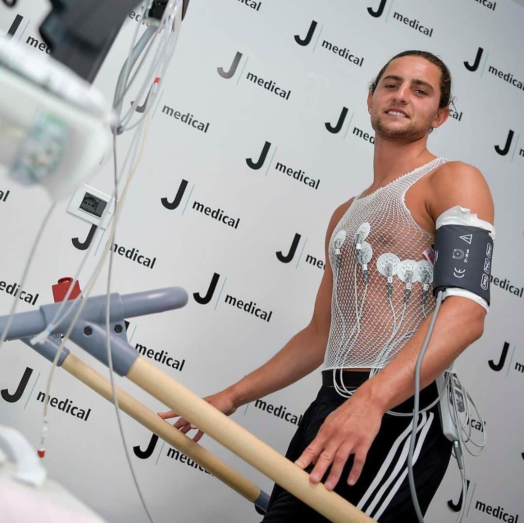 ユヴェントスFCさんのインスタグラム写真 - (ユヴェントスFCInstagram)「🏃‍♂️ Juventus Medical in progress... @adrienrabiot_25!」7月1日 18時27分 - juventus