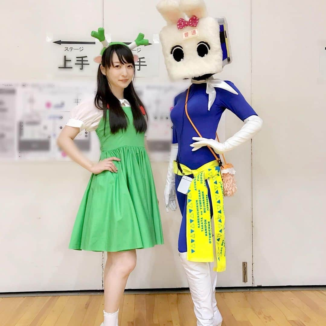 紗々さんのインスタグラム写真 - (紗々Instagram)「今年で9周年‼️* 埼玉県深谷市の #ふっかちゃん のお誕生日パーティーの司会を今年も担当させていただきました✨ * 私がふっかちゃんと出会ったのは2012年…。思えば運命だったのかもしれませんY(o0ω0o)Y🌸マブダチになれて、本当に幸せ！！いつも優しい癒しをありがとう❣️ * みんなに感謝です✨ * 来年は10周年❣️みんなの愛がもっともっと広がりますように🌸 * #埼玉県 #深谷市 #埼玉ポーズ #翔んで埼玉 #ゆるキャラ #ふっかちゃん #しんじょう君 #ジンギスカンのジンくん #コアックマ #ハイぶりっ子ちゃん #とち介 #にゃーちゃ #かわいい #kawaii #character #yuruchara #japan」7月1日 18時32分 - 03sasa03