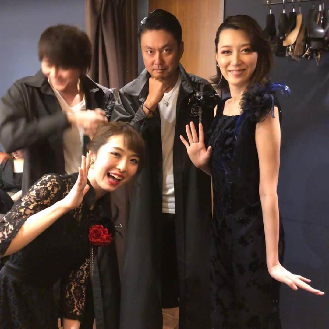 凰稀かなめさんのインスタグラム写真 - (凰稀かなめInstagram)「blue note東京 kaname beans終わりました！ 1st 2st満員御礼で皆さんの笑顔で力頂きました！ 来年も又blue noteで開催出来るように！ #楽しかった？ #盛り上がれた？ #サックス🎷 #咲花りほ #ハーレム #光 さん #集さん… #ふざけすぎ… #バンドの皆さん ありがとうございました😊 #Phoenixtears #香りと役作り #お芝居大好き#kaname #かなめのカタチ #かなカタ #Phoenixtears #kanamebeans  #カナメビーンス #ブルーノート #凰稀かなめ #毎日前進 #孤独だっていいじゃない」7月1日 18時36分 - kanameouki_official