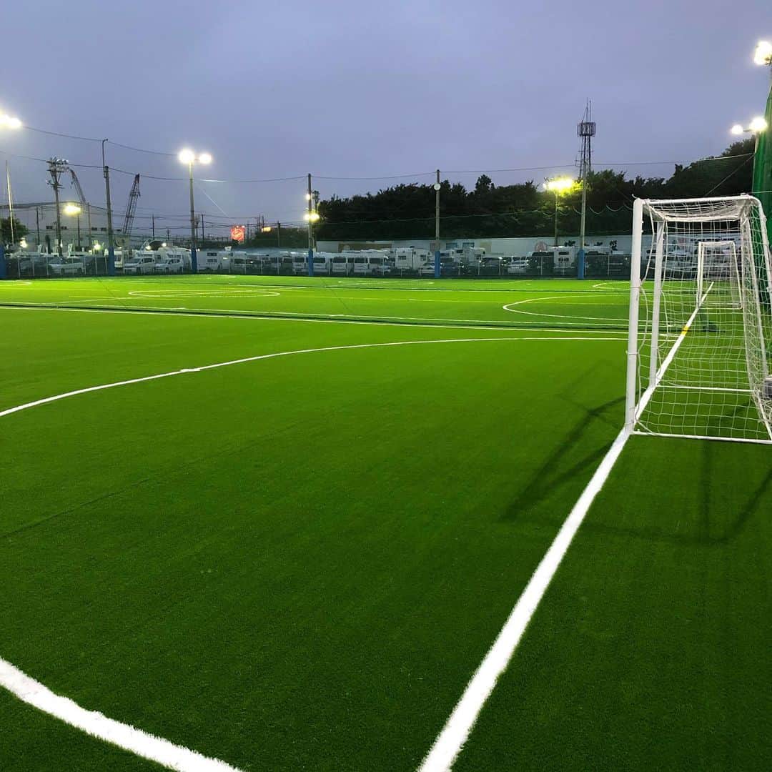 森岡薫さんのインスタグラム写真 - (森岡薫Instagram)「7月1日からオープン⚽️⚽️⚽️ 営業開始です！ お待ちしてます！👍 @kaorufutbolpark  #kaorufutbolpark #futsal #futbol #gavic #2xu」7月1日 19時10分 - kaoru.99