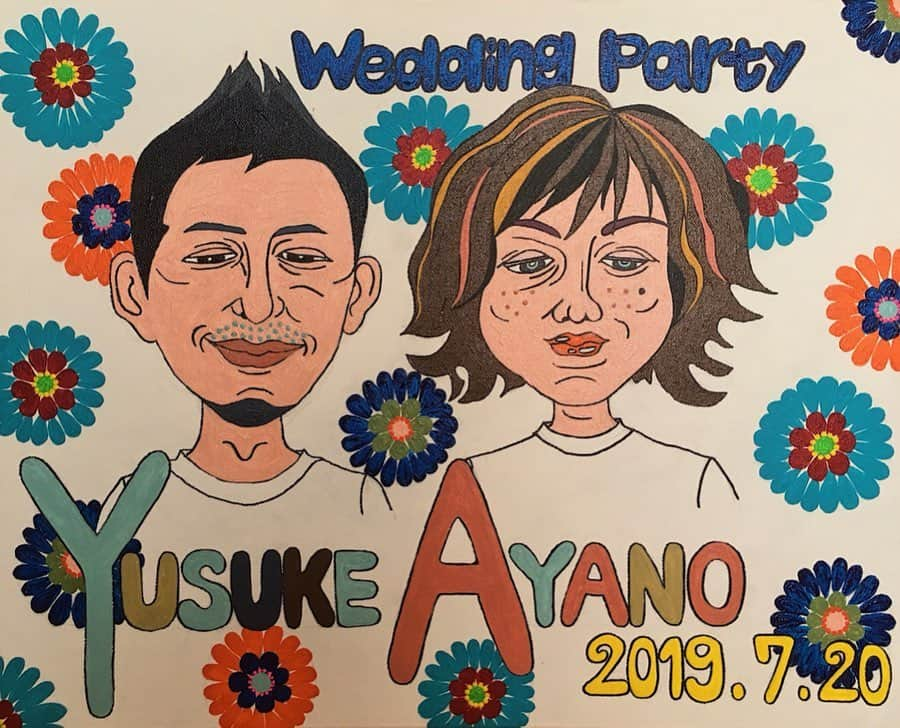 坪井保菜美さんのインスタグラム写真 - (坪井保菜美Instagram)「▪︎ Happy Wedding ・ 大学から仲良しな綾乃に、 ウェルカムボードを描きました♡ ・ 似顔絵は難しいけど、 心込めて描いたよ。 悪意ないからね。 愛情たっぷりだからね。笑 ・ 当日が楽しみ♩ ・ 心からおめでとう🧖🏻‍♀️ ・ #友達 #大学 #早稲田 #トップアスリート  #アイスホッケー #結婚 #結婚式 #似顔絵 #ウェルカムボード #お祝い #おめでとう  #happy #happywedding」7月1日 19時45分 - honamitsuboi