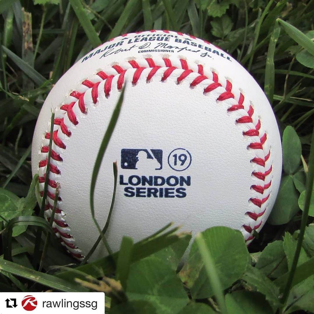 Rawlings Japanさんのインスタグラム写真 - (Rawlings JapanInstagram)「#Repost @rawlingssg with @get_repost ・・・ It's always exciting when @mlb goes international! Celebrate the London Series with this special edition baseball. Get yours today at Rawlings.com. #TeamRawlings @rawlings_japan_llc」7月1日 20時09分 - rawlings_japan_llc