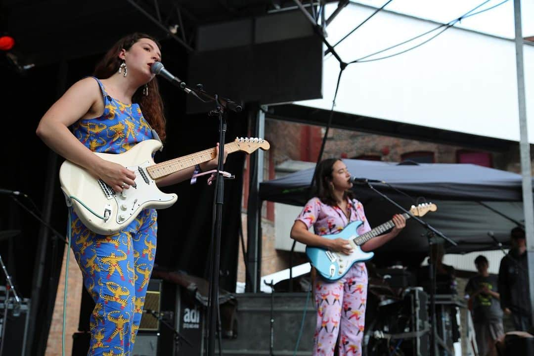 ASCAPさんのインスタグラム写真 - (ASCAPInstagram)「Summer music festival season is in full swing. One of the best fests is @wilco @solidsoundfest which this weekend featured incredible performances by ASCAP members at the world class art destination @massmoca in #northadams #theberkshires #solidsound #solidsound2019 #musicfestival #musicfest」7月2日 6時35分 - ascap