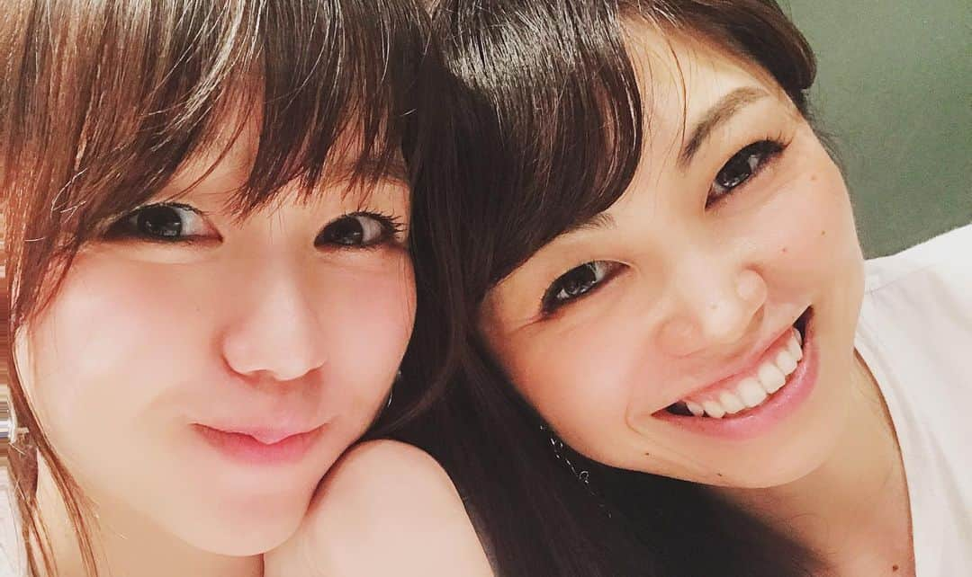 立石純子さんのインスタグラム写真 - (立石純子Instagram)「FM NACK5ラジオのアナ〜ラジアナ 月曜日【小林アナのあげあげマンデー！】 はじめての、朝5時まで3時間ほどの生放送、出演させていただきました(＞＜) わからないことだからけの中、反省も盛りだくさんですが アナさん、スタッフさんに支えていただきリスナーの皆様のおかげさま、な、なんとか終えることができました。  昔から大好きなラジオ。 尊敬してやまないパーソナリティーさん😢👏 ありがとうございました＊  またお邪魔できるよう、がんばります😊🌈 #立石純子#小林アナ さん #ラジアナ #音楽#日本#ピアノ#弾き語り#シンガーソングライター#ラジオ #radio #speak #likeforfollow #nack5 #fm795  #타테이시준코#음악 #instalike #instagood #instadaily #like4lik #live #music #love #talk」7月2日 6時50分 - junkokokotateishi