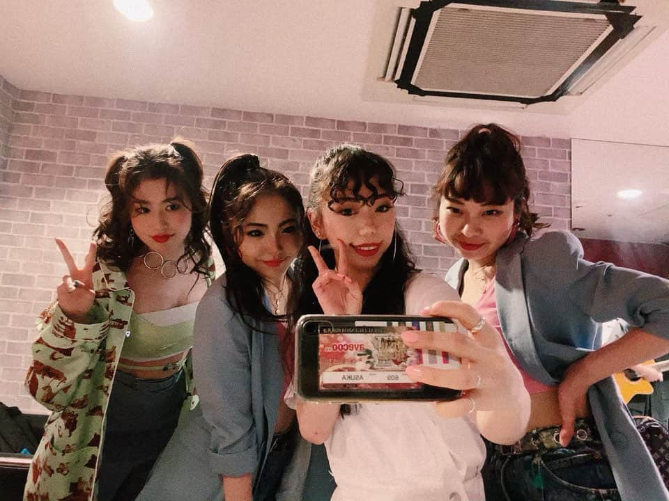 Asuka Fujimoriさんのインスタグラム写真 - (Asuka FujimoriInstagram)「當山みれい @touyamamirei  Live Tour 2019 " Answer " 東京、名古屋、大阪と三都市でのみれいちゃんにとって初となるワンマンツアーに携わらせて頂きました！ @touyamamirei ちゃんの思いがたっくさん詰まったひとつひとつの曲がライブに来てくださった皆様にもっともっと伝わるように大事に振り付けしました🎁💭💖 ㅤㅤㅤㅤㅤㅤㅤㅤㅤㅤㅤㅤㅤ 大好きなアーティストさんのバックアップを大好きな2人にしてもらえて幸せです♡ @rikakodance @sae12rapunzel19 本当にありがとう🌹💎✨ ㅤㅤㅤㅤㅤㅤㅤㅤㅤㅤㅤㅤㅤ これからも"當山みれい"のファンです💘 みれいちゃん、Rikako、Sae、ファンの皆様、関係者の皆様本当にありがとうございました🙏💎✨ #當山みれい #LiveTour2019 #Answer」7月1日 22時06分 - asuka_betty