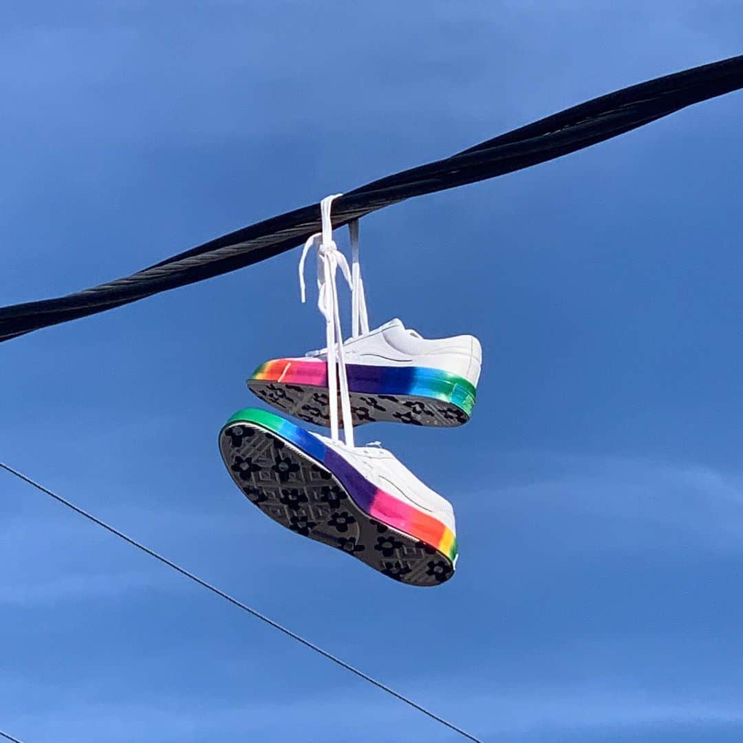 converseさんのインスタグラム写真 - (converseInstagram)「Bold and bright. The new Rainbow GOLF le FLEUR* available now on Converse.com. @feliciathegoat」7月1日 22時07分 - converse
