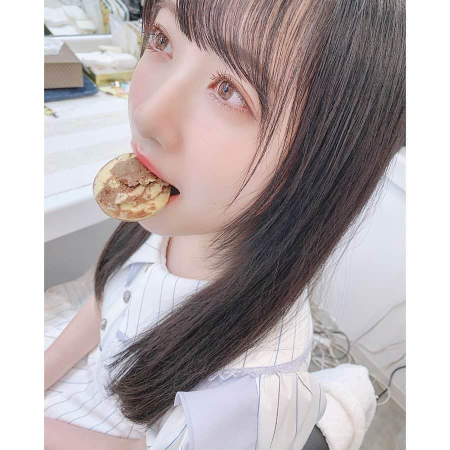 石田千穂さんのインスタグラム写真 - (石田千穂Instagram)「． むしゃむしゃ ゆみりんカメラ 4枚目は奈々さんカメラ ． #STU48 #STU3rd #石田千穂  #美味しい食べ物」7月1日 22時01分 - chiho_ishida