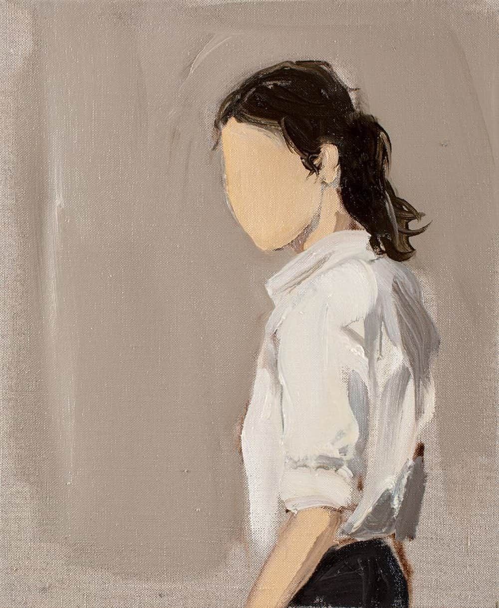 アウアーのインスタグラム：「White Shirt by Gideon Rubin」