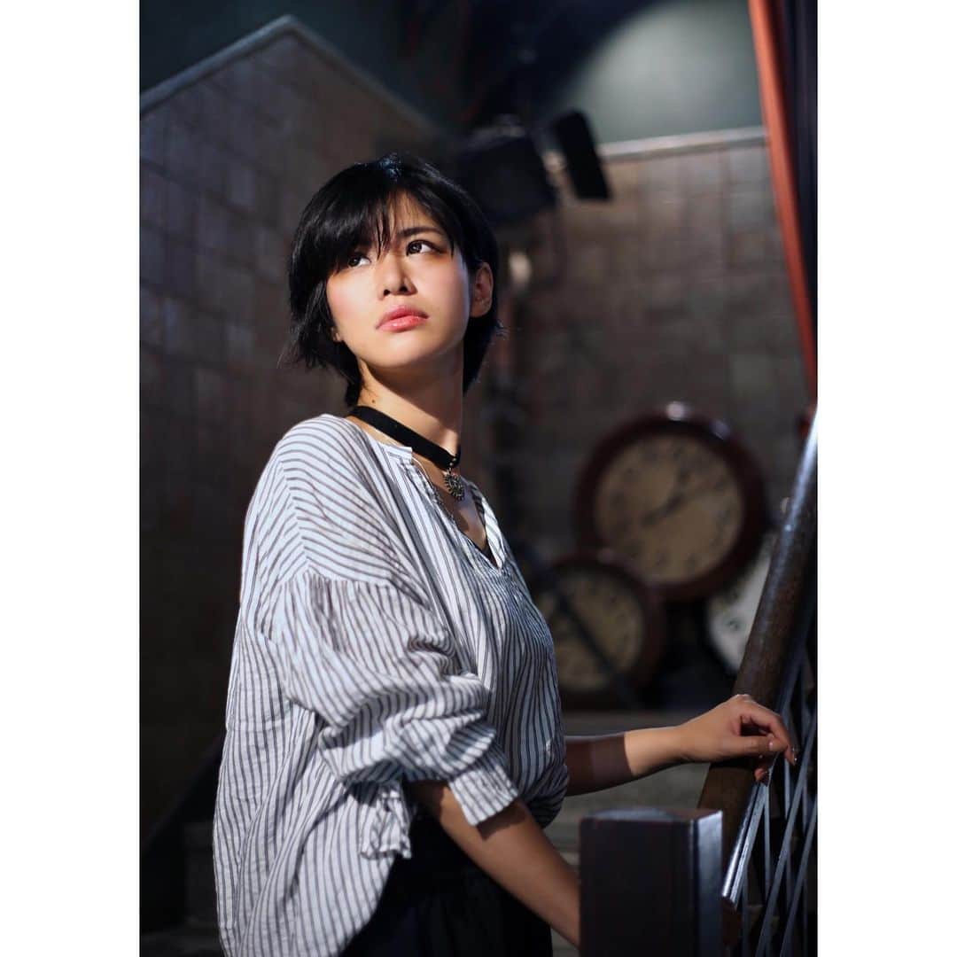 のインスタグラム：「8/17（土）に撮影会する場所シリーズ😚✨ リアル#アンティーク の時計 可愛い🕰💕 #撮影会 #portrait #ポートレート #居留地 #ファインダー越しの私の世界 #写真好きな人と繋がりたい」