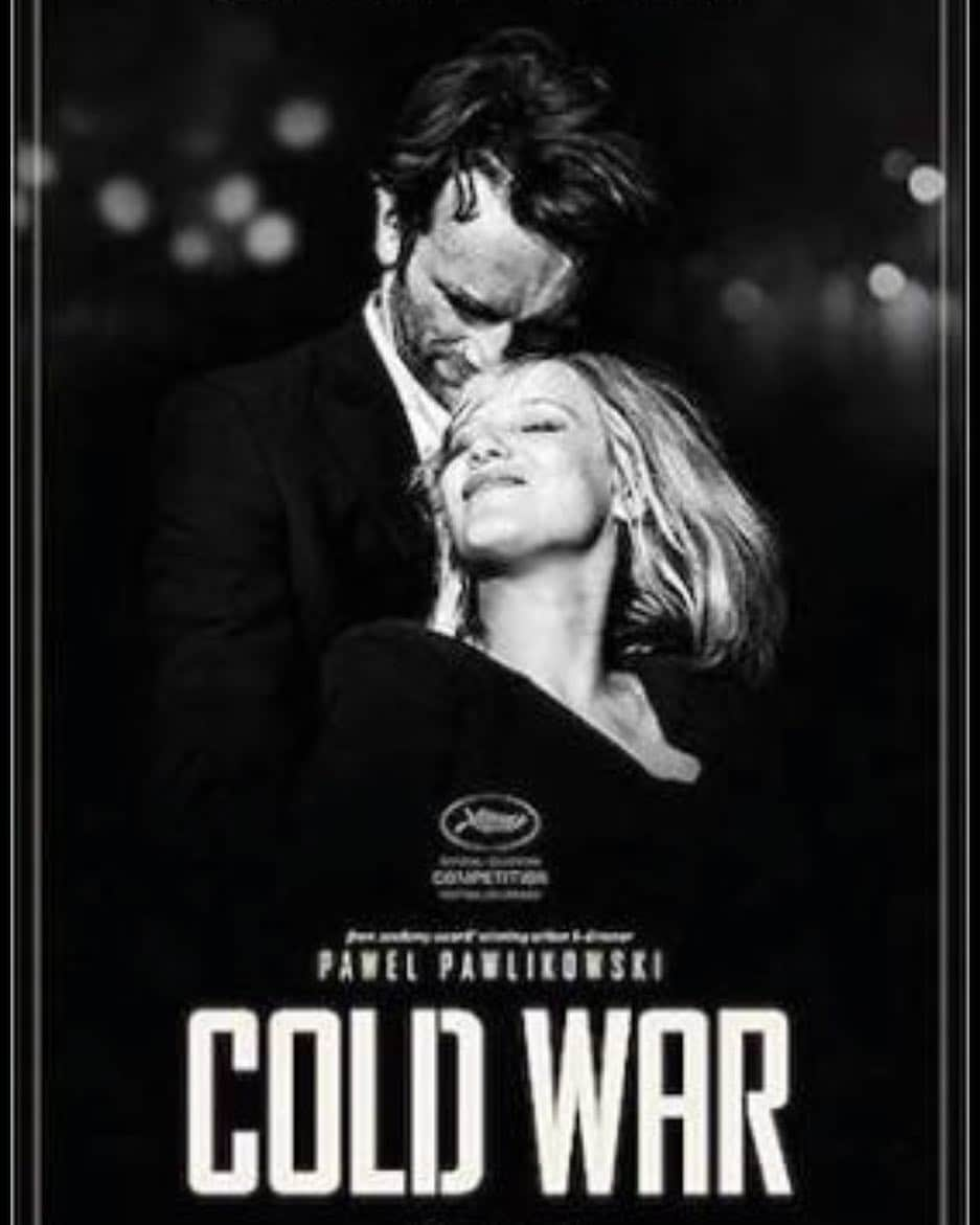 伊藤さとりさんのインスタグラム写真 - (伊藤さとりInstagram)「「COLD WAR あの歌、2つの心」  この映像美、この情熱 ただ愛してるだけなのに 会いたいだけなのに 国が二人を引き裂く。 唄が想いを綴り 瞳が愛を語る 磁石みたいな愛と両極端の スタンダードサイズの モノクロームが 全てを表現しているから そりゃもう夢中になったわ。  #coldwar #コールドウォー #ポーランド #映画  #アカデミー賞 #外国語映画賞  #監督賞 #撮影賞  #映像美 #歌 #民謡  #愛の物語 #ラブストーリー  #ミニシアター #洋画  #映画好きな人と繋がりたい  #映画レビュー #映画感想  #さとりオススメ映画  #映画部 #傑作 #公開中」7月1日 22時23分 - ito_satori