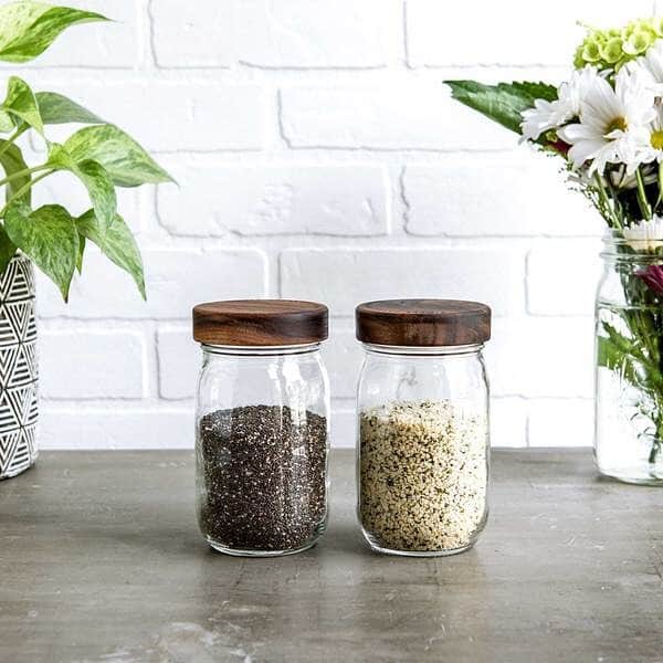 Simple Green Smoothiesさんのインスタグラム写真 - (Simple Green SmoothiesInstagram)「Our simple + stylish wood lids work great for storing dry goods in mason jars. (Think about how pretty it would be with hemp hearts, chia seeds, nuts, or oats!)﻿⠀ ﻿⠀ SHOP our entire collection at shop.simplegreensmoothies.com or visit our #linkinbio」7月1日 22時33分 - simplegreensmoothies