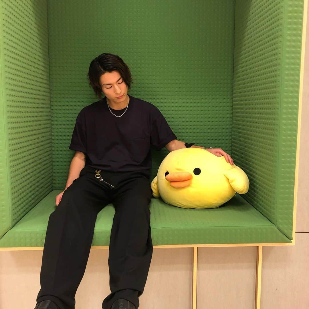 小見山直人 さんのインスタグラム写真 - (小見山直人 Instagram)「仲間おったわ🐥  #最近 #また #鳥に似てる #って #言われる 🦅🦅🦅🦅🦅🦅」7月1日 22時31分 - naoto_lol