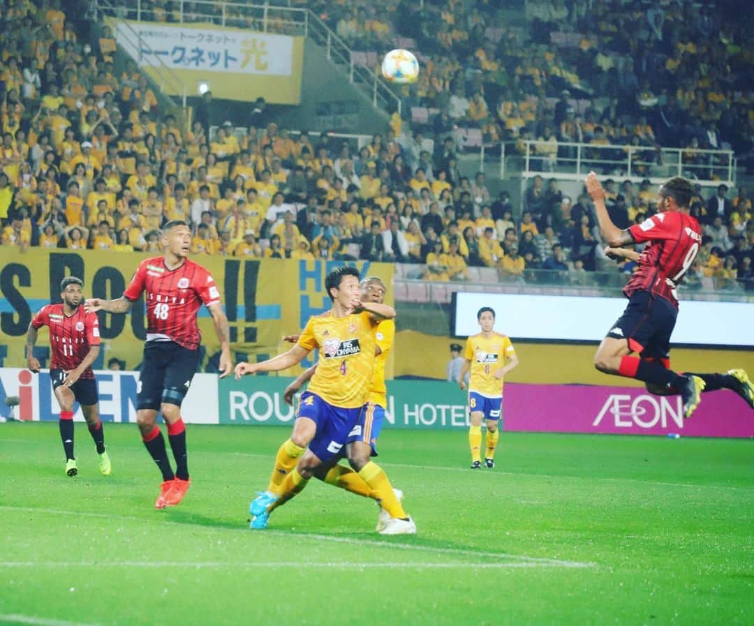 鈴木武蔵さんのインスタグラム写真 - (鈴木武蔵Instagram)「チームとしても個人としても悔しい結果でした。遠くまでサポートありがとうございました。課題を解決し、ぶれる事なく自分達のサッカーを信じてやり続けます。 #北海道コンサドーレ札幌」7月1日 22時35分 - musatoro0211
