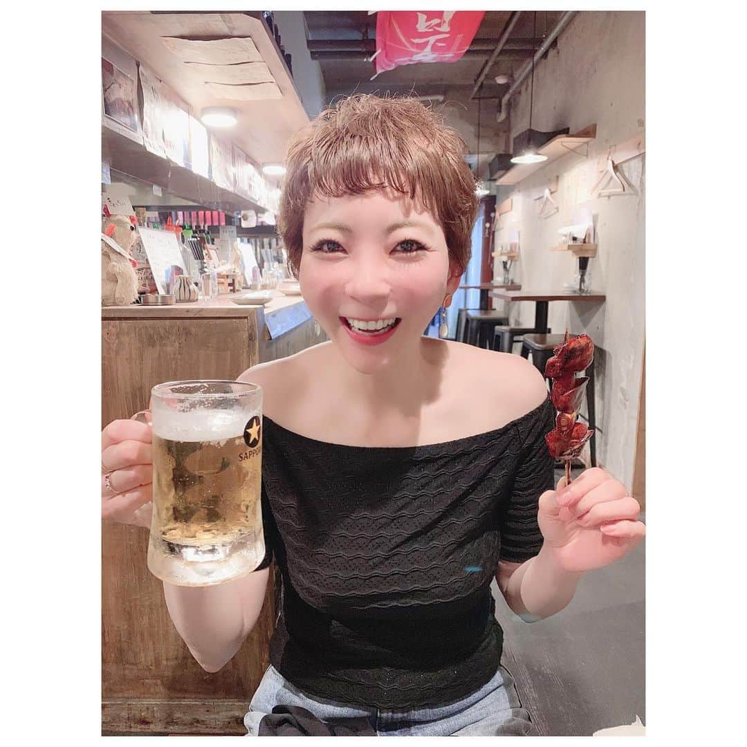 扇けいさんのインスタグラム写真 - (扇けいInstagram)「いつかの大好きなビールと焼き鳥！✨ まぁ、いつだってビールさえあればHappyなわけですよ、あっし笑 #ベリーショート女子 #ベリーショートヘア #もんちっち #ビールと言えば扇 #ビール好きと繋がりたい #ビール女子部 #ビール女子」7月1日 22時44分 - kei.ohgi