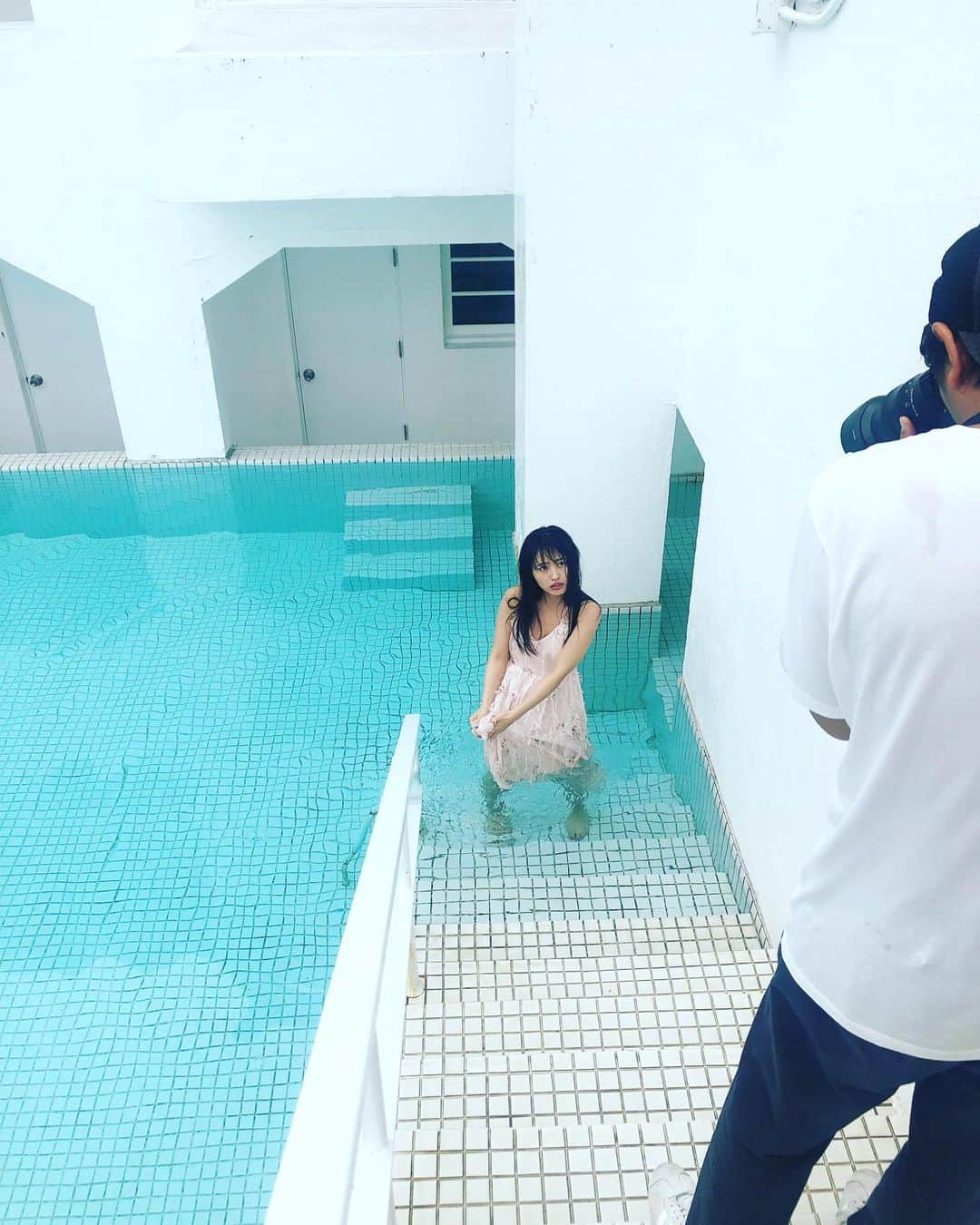 逢田梨香子さんのインスタグラム写真 - (逢田梨香子Instagram)「#スピリッツ#オフショット📸  めっちゃ寒かった〜！ でも水との撮影は嫌いじゃないです👍」7月1日 22時55分 - aida_rikako_