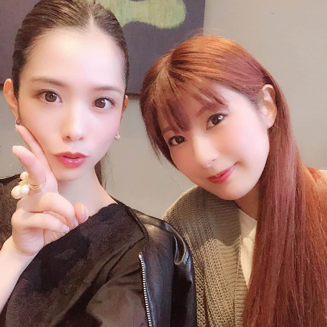 浦田麻緖さんのインスタグラム写真 - (浦田麻緖Instagram)「ライブの事とか今後の事とか、、、色々お話し💕 相変わらずの姫と👸💖 #人生 #色々 #ライブ #舞台 #寸劇ライブ #懐かしい #happy #love #歌」7月1日 23時09分 - mao.urata