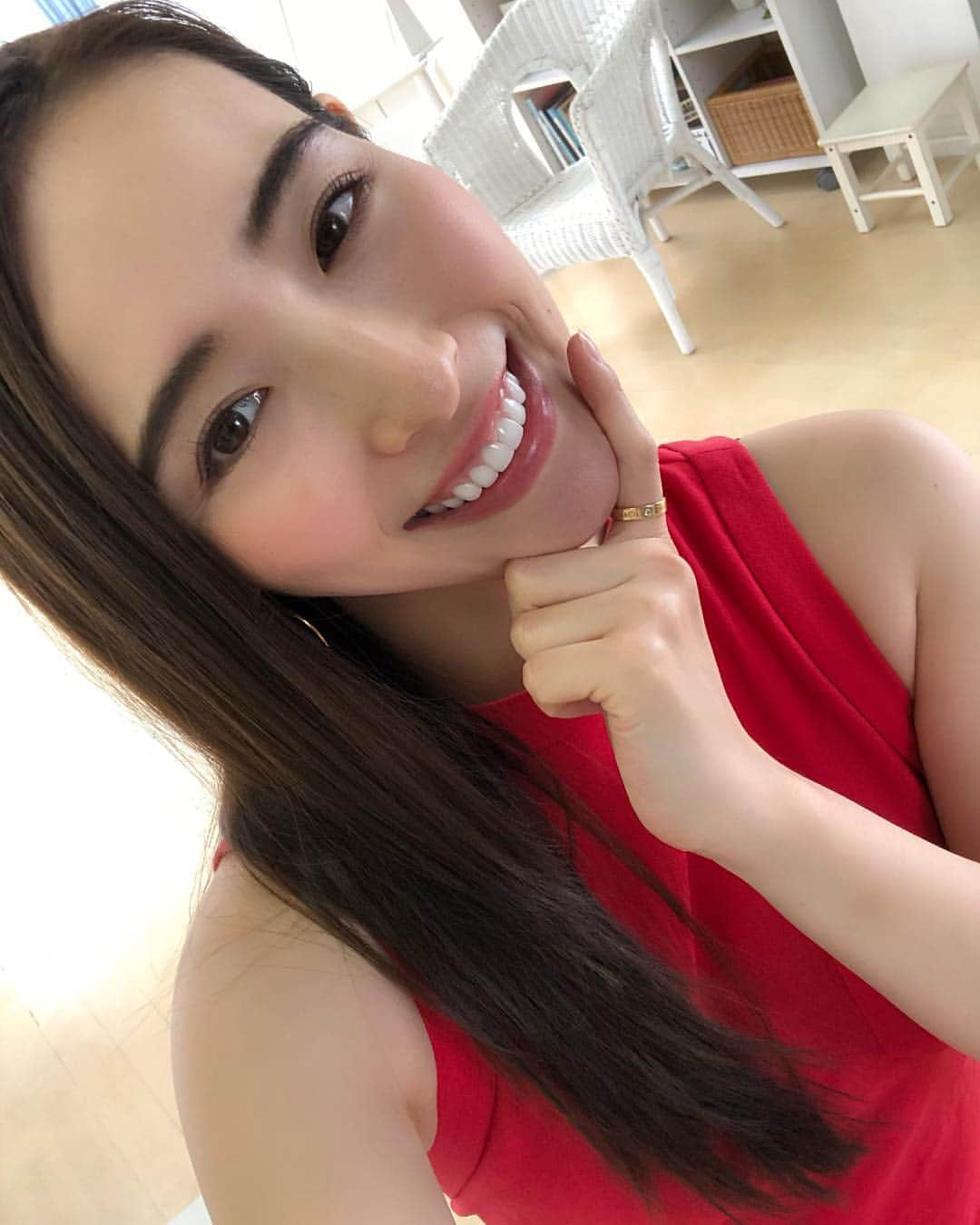 齊藤家澄さんのインスタグラム写真 - (齊藤家澄Instagram)「#フリーモデル #フリースタイル #撮影 #red #赤組 #ストレートヘア  7月なたねーっ✌(´>ω<｀)✌ たのしくがんばってこー❤😘😘😘🌈」7月1日 23時13分 - kanchi_w