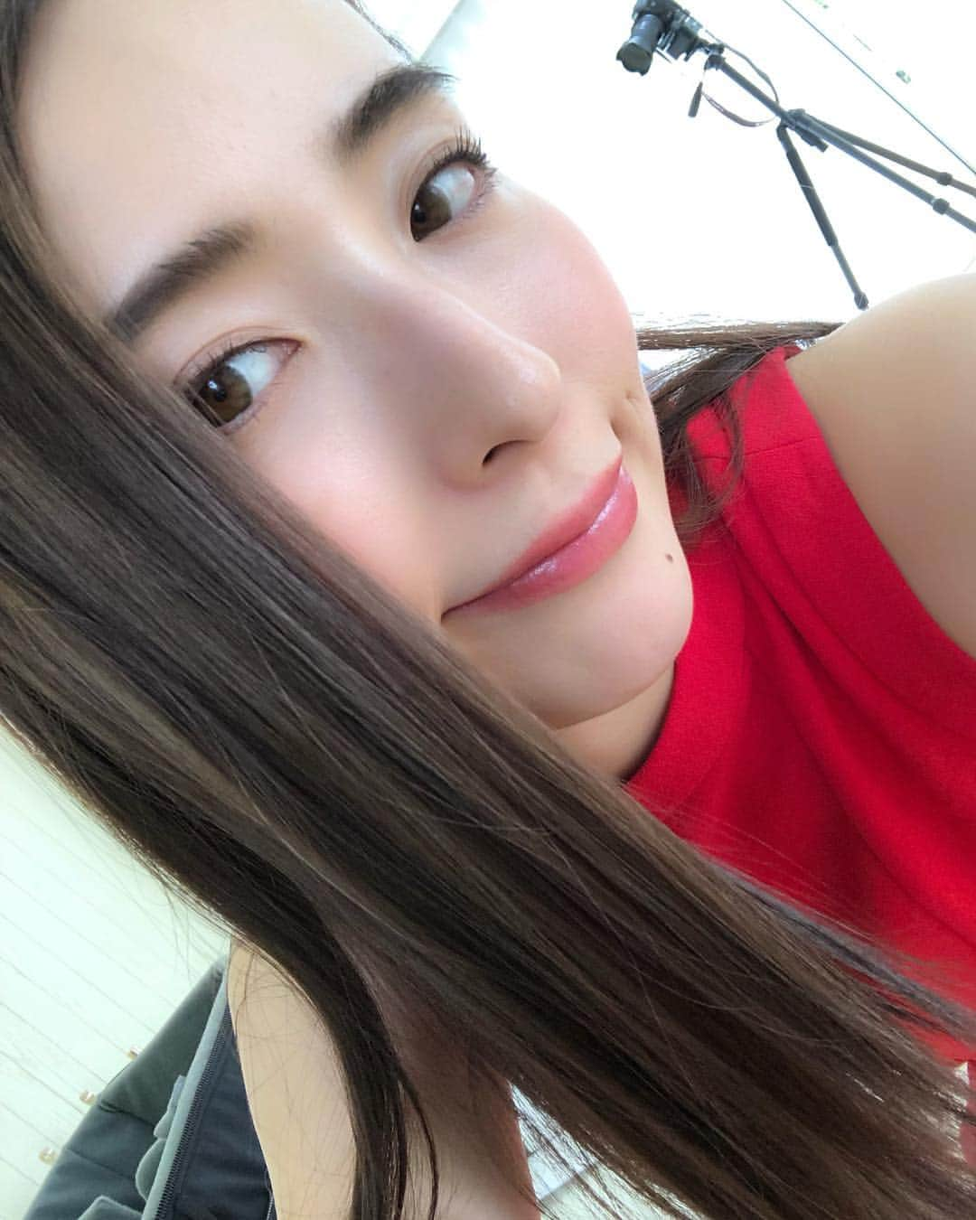 齊藤家澄さんのインスタグラム写真 - (齊藤家澄Instagram)「#フリーモデル #フリースタイル #撮影 #red #赤組 #ストレートヘア  7月なたねーっ✌(´>ω<｀)✌ たのしくがんばってこー❤😘😘😘🌈」7月1日 23時13分 - kanchi_w