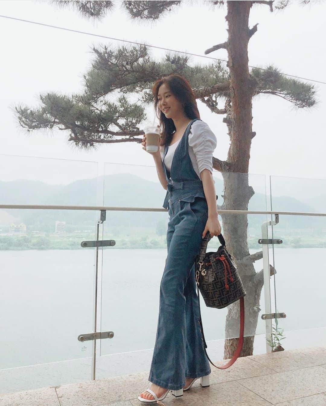 LIECOLLECTIONさんのインスタグラム写真 - (LIECOLLECTIONInstagram)「Start the week off right with coffee and LIE! @seunghee91_63 in the Deep V-Neck Jumpsuit. - - - - - - - - #liecollection #newcollection #sunnyday #workweek #LIElook #ss19look  #daylook #collection #LIE #fashionweek #ss19 #spring #summer #jumpsuit #outfitdujour #라이컬렉션」7月1日 23時27分 - liecollection_
