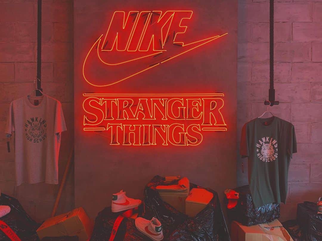 松井咲子さんのインスタグラム写真 - (松井咲子Instagram)「わくわくの７月がはじまった . #july #strangerthings #nike #sneaker #tshirt  #さきT #ストレンジャーシングス」7月1日 23時51分 - sakiko___official