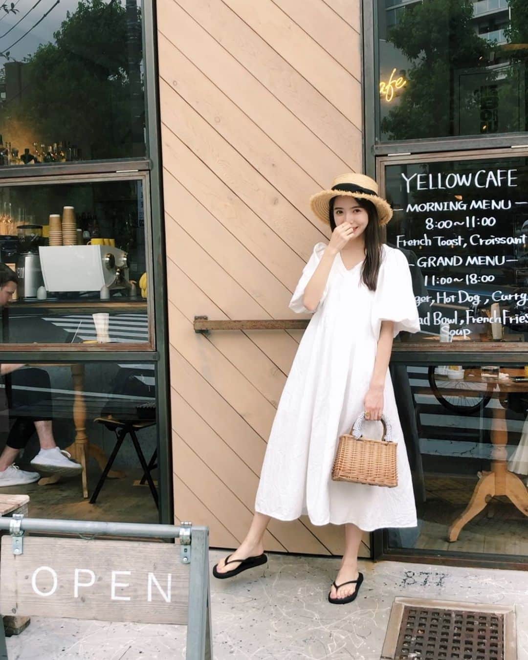 平木愛美のインスタグラム：「happyな７月になりますよーに🌼🧡 朝から撮影してきました☺︎ 本日は午前でおわり！！ 午後からは、大好きな友達との時間。 そんな時間も大切です💕  #hello #july #ootd #july1st」