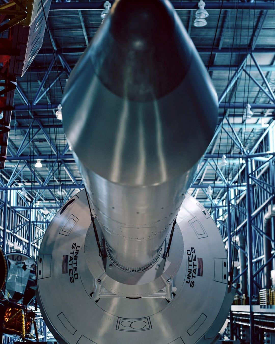 オメガさんのインスタグラム写真 - (オメガInstagram)「#Moonwatch Impressive and powerful! The original Saturn V at Kennedy Space Center.」7月1日 23時54分 - omega