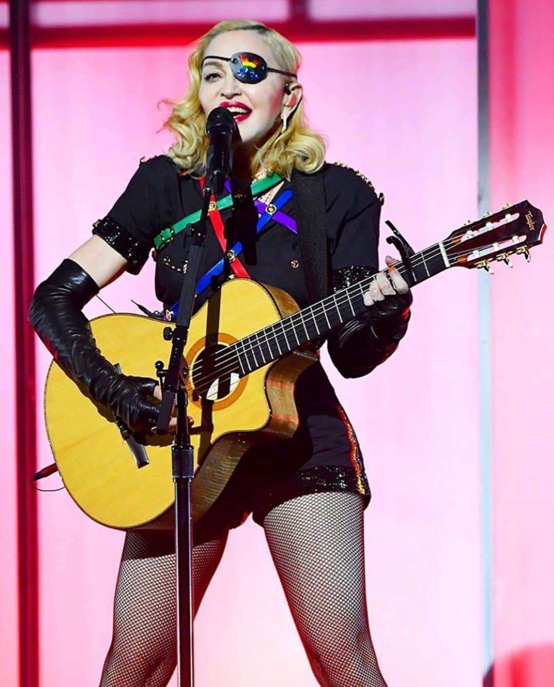 ASCAPさんのインスタグラム写真 - (ASCAPInstagram)「“I love and appreciate everyone here from the #LGBTQ community” @madonna #PRIDE #ASCAPProud」7月2日 0時01分 - ascap