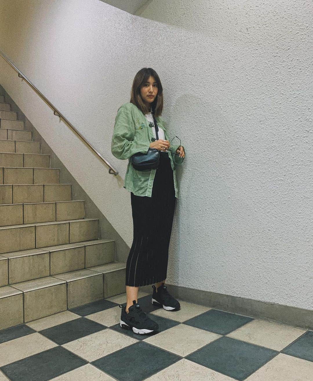 有末麻祐子さんのインスタグラム写真 - (有末麻祐子Instagram)「私服📸 スニーカーばっかりな最近👟 ここ最近は @reebokclassicjp の気分！ ほかのブランドはタグ付けました🏷 #リーボック#ポンプフューリー  #rokubeautyandyouth #oshimarei」7月2日 0時28分 - mayukoarisue