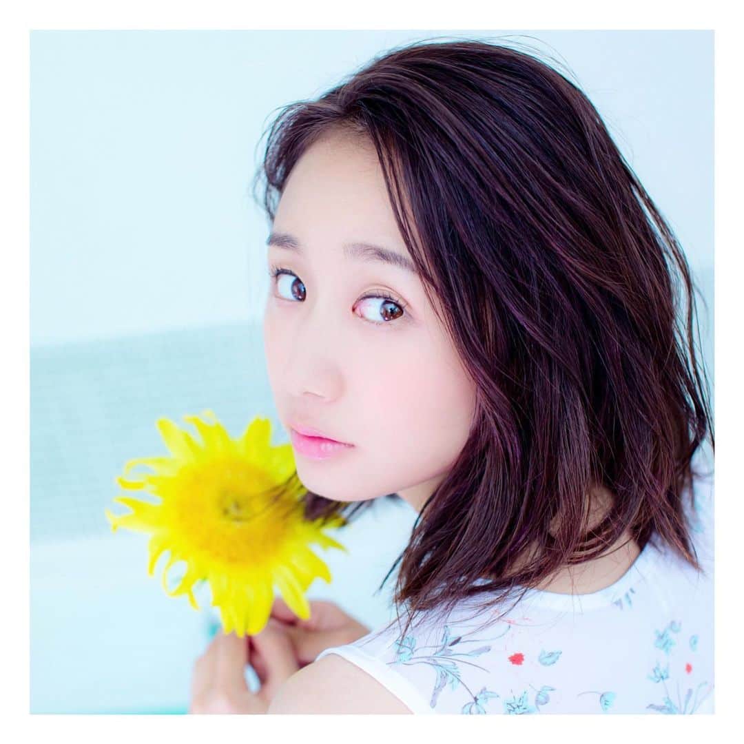 筒井萌子のインスタグラム：「* 先日の作品撮り🎥 アイコンも夏らしいのに変更*•.❥◡̈*.。 camera: @tommystargram  hair make: @atsumi_nariya ・ #筒井萌子 #女優 #actress #モデル #model #岡山  #shooting #instagood #instalike #converse #撮影 #followme #instalike #ゴルフ #ゴルフ女子 #ゴルフコーデ #골프 #좋아요반사 #좋아요그램 #좋아요환영 #데일리그램 #패션 #오오티디 #카페 #카페 #ジャパンゴルフフェア #ゴルジョバ #ゴルフドゥ #golf」