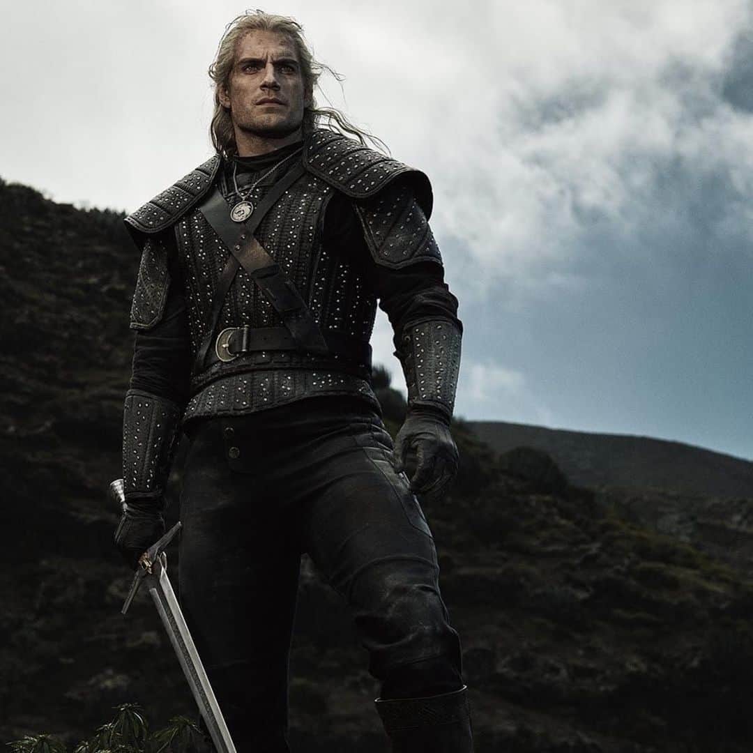 クリス・ハードウィックさんのインスタグラム写真 - (クリス・ハードウィックInstagram)「The first images of Geralt, Yennefer, and Ciri in The Witcher have arrived. Will you be taking the voyage to Kaer Morhen? 📷: @netflix ... #TheWitcher #Geralt #Yennefer #Ciri #Netflix」7月2日 0時59分 - nerdist