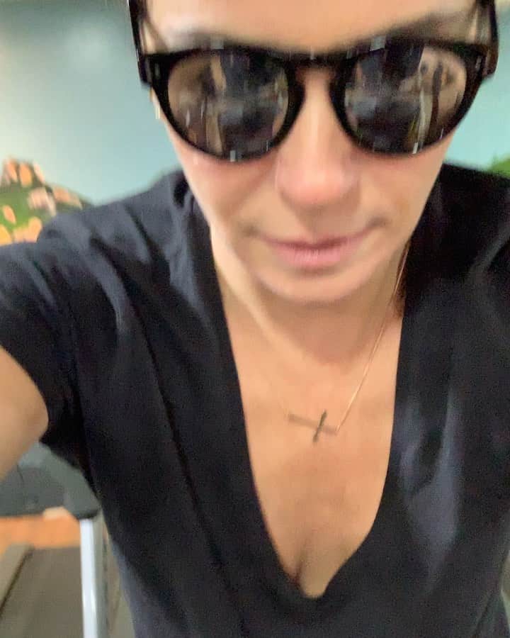 Giovanna Antonelliのインスタグラム：「😩😩😩😩😩 ôh segunda!!!!!! Quem já malhou hj aí!!!!?? Rsrs」