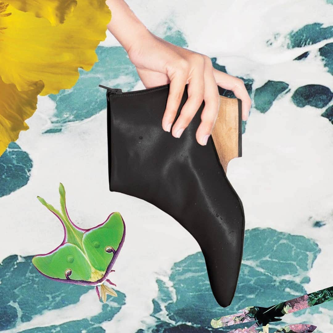 シドニー・ブラウンのインスタグラム：「Booties for summer! ⠀⠀⠀⠀⠀⠀⠀⠀⠀ #SummerOnMyMind #SunshineInMyPocket #Needthis #Wantthis #ClassicStyle」