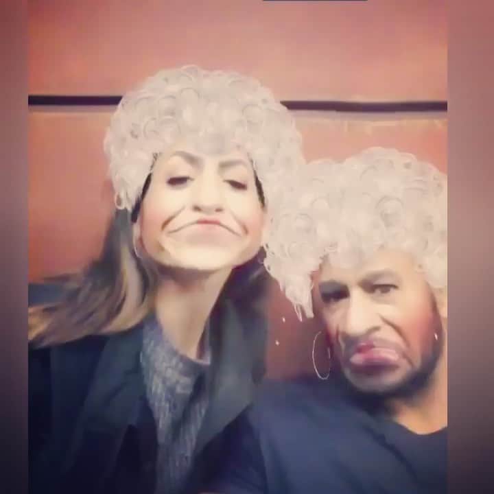 ナタリア・コルドバ・バックリーのインスタグラム：「What can be said H, Oz, MOG? This video finally shows you looking like your age old man. Always willing to listen, always empathetic towards others, always bringing laughter where it’s needed, sometimes mood swings too, always keeping it real and honest.  Grateful to call you my friend!  @realhenrysimmons」