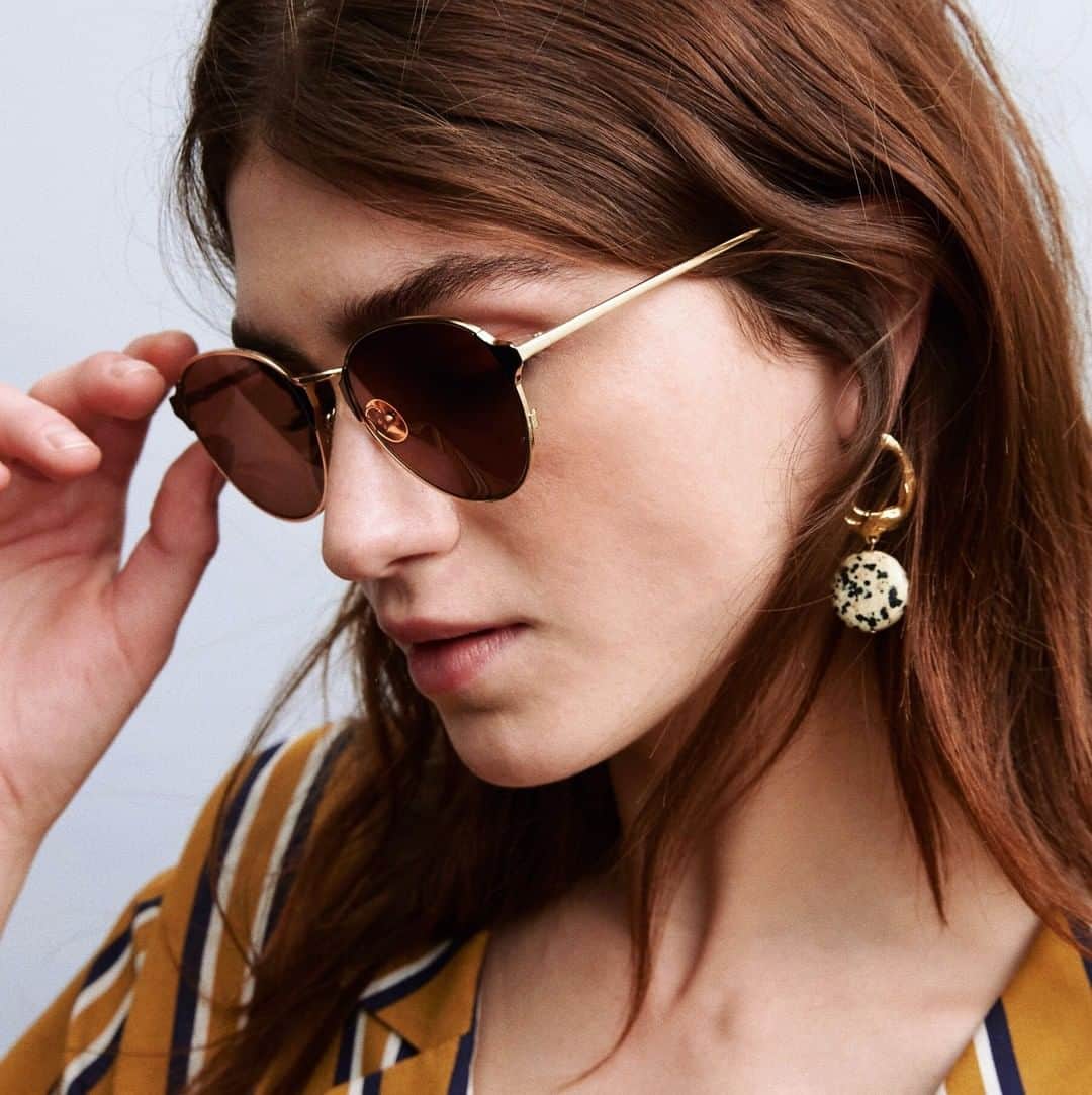 Meganさんのインスタグラム写真 - (MeganInstagram)「Zanzan ARANGO unisex gold metal sunglasses. Handmade in Italy. zanzan.co.uk⁠ ⁠ ⁠ ⁠ #サングラス #선글라스 #lunettes #occhiali #sunglasses #eyewear #handmadeinitaly #slowfashion #buybetterbuyless #zanzaneyewear⁠」7月2日 3時05分 - zanzan_domus