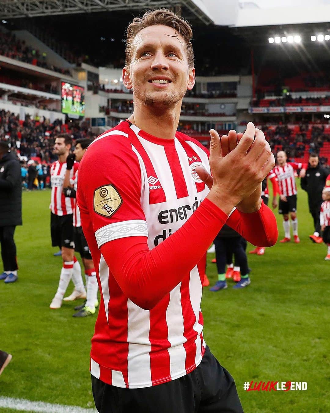 PSVアイントホーフェンさんのインスタグラム写真 - (PSVアイントホーフェンInstagram)「Eens een PSV’er, altijd een PSV’er 💫 @luukdejong9 appointed as PSV ambassador. #LUUKLE9END」7月2日 3時21分 - psv