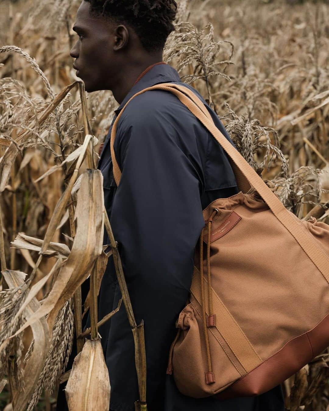 ウォントのインスタグラム：「Meet the Cesaire—this refined and roomy bucket bag is ready for adventure. Its relaxed shape offers a utilitarian design to evolve with you throughout the day. Now available at wantlesessentiels.com — #wantlesessentiels #newarrivals #unisex #fashion bucketbag #bag」